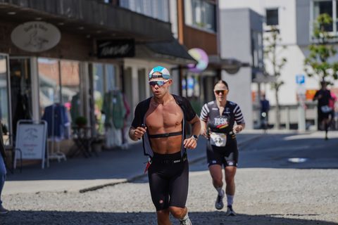 coachloydbrynetri20260280.jpg