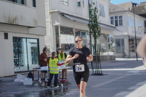 coachloydbrynetri20260050.jpg