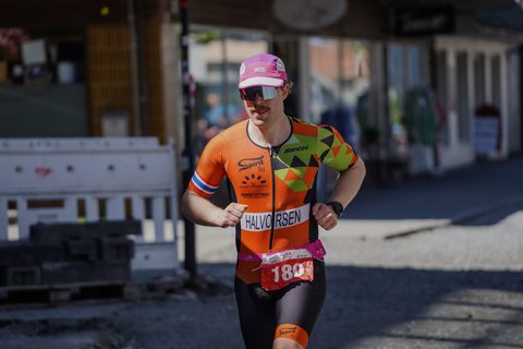 coachloydbrynetri20260273.jpg