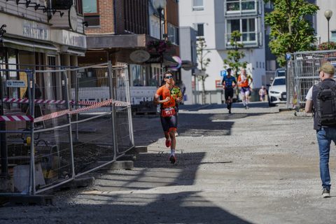 coachloydbrynetri20260257.jpg