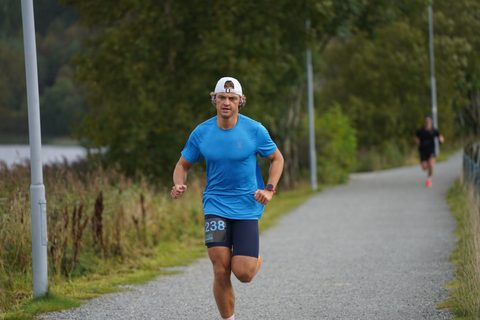 Coachloyd_sandneshalv0315.JPG