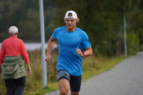 Coachloyd_sandneshalv0317.JPG