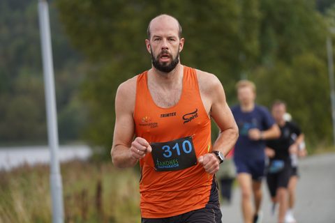 Coachloyd_sandneshalv0326.JPG