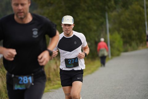 Coachloyd_sandneshalv0331.JPG