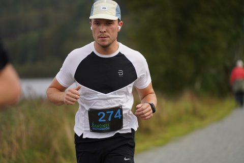 Coachloyd_sandneshalv0333.JPG