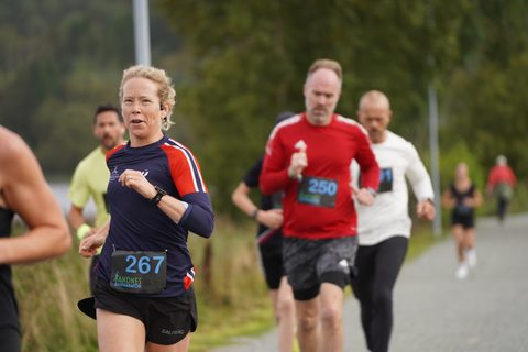 Coachloyd_sandneshalv0342.JPG