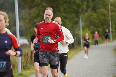 Coachloyd_sandneshalv0343.JPG