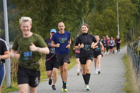 Coachloyd_sandneshalv0372.JPG