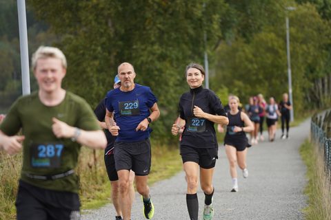 Coachloyd_sandneshalv0373.JPG