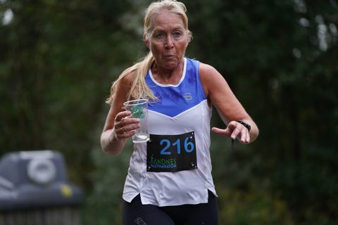 Coachloyd_sandneshalv0541.JPG