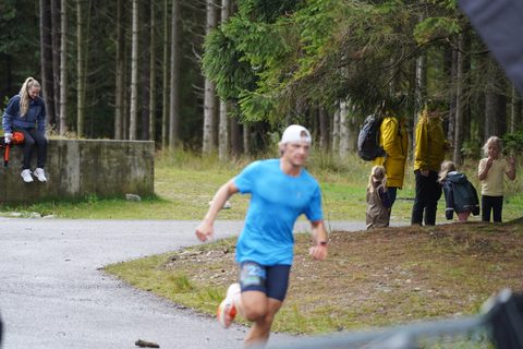 Coachloyd_sandneshalv0601.JPG