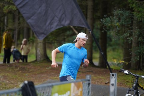 Coachloyd_sandneshalv0602.JPG
