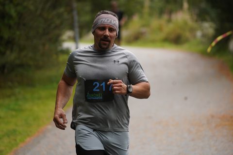 Coachloyd_sandneshalv0737.JPG