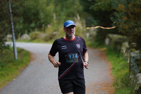 Coachloyd_sandneshalv0823.JPG