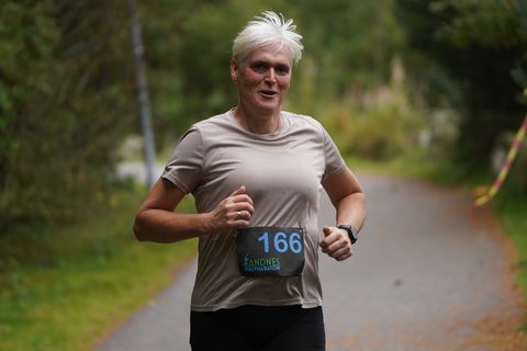 Coachloyd_sandneshalv0834.JPG