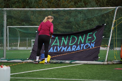 Coachloyd_sandneshalv0945.JPG