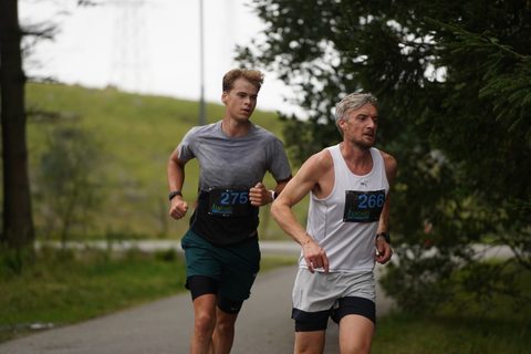 Coachloyd_sandneshalv1045.JPG
