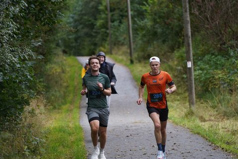 Coachloyd_sandneshalv1107.JPG