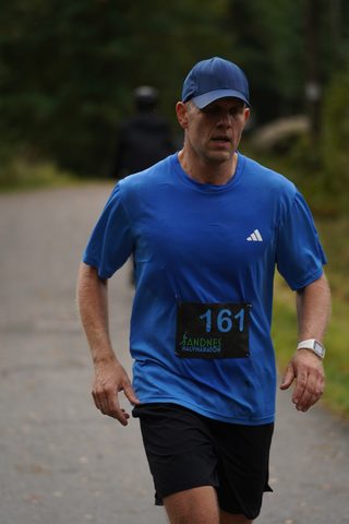 Coachloyd_sandneshalv1233.JPG