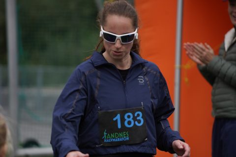 Coachloyd_sandneshalv1680.JPG