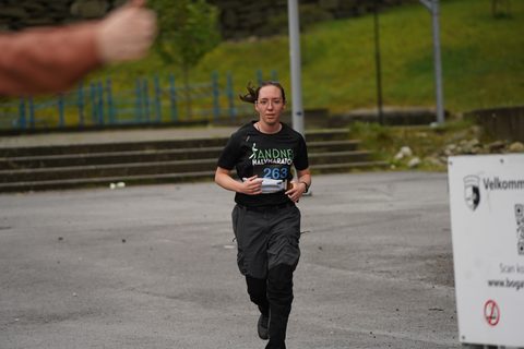 Coachloyd_sandneshalv0217.JPG