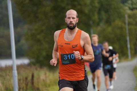 Coachloyd_sandneshalv0325.JPG