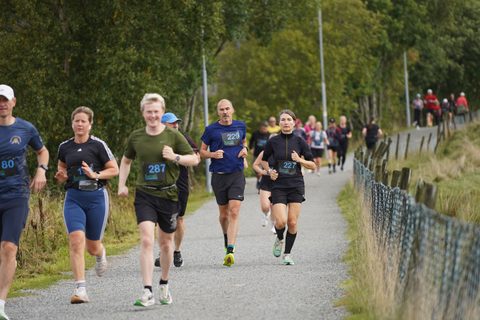 Coachloyd_sandneshalv0365.JPG