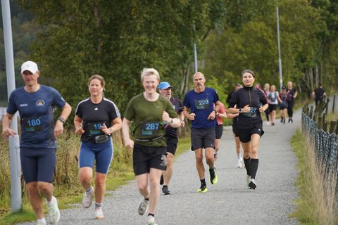 Coachloyd_sandneshalv0367.JPG