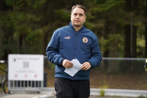 Coachloyd_sandneshalv0630.JPG