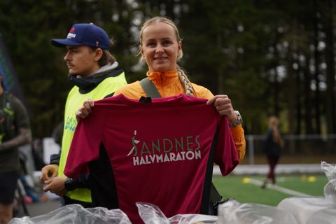 Coachloyd_sandneshalv0924.JPG