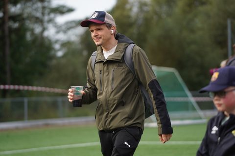 Coachloyd_sandneshalv0947.JPG