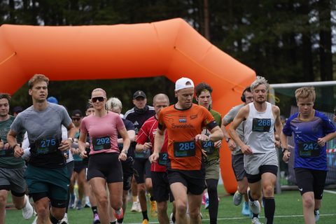 Coachloyd_sandneshalv0982.JPG
