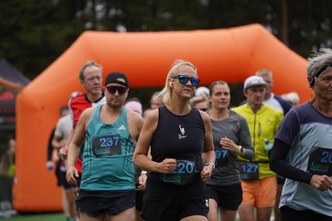 Coachloyd_sandneshalv0998.JPG