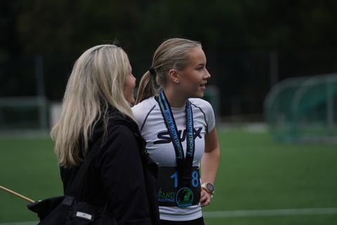 Coachloyd_sandneshalv1619.JPG