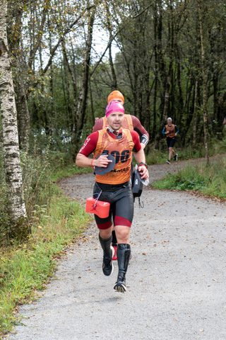 102-_1220167.jpg