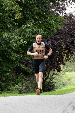 40-_1220465.jpg
