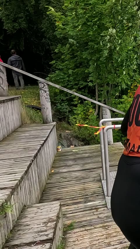 gopro-05 - hopper fra brygga.mp4