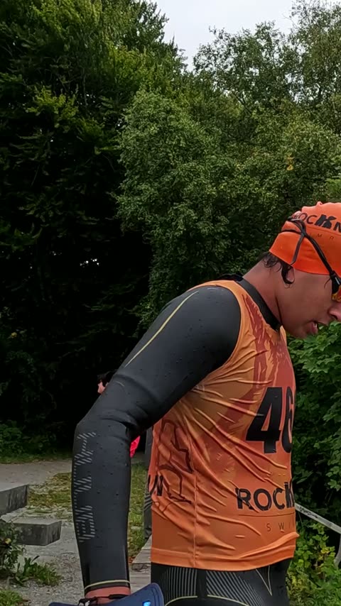 gopro-10 - ned trappa til brygga.mp4