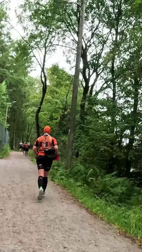 gopro-16 - løpere sett fra sykkelen.mp4